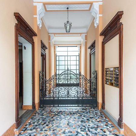 Elegante Casa Liberty Milão Exterior foto